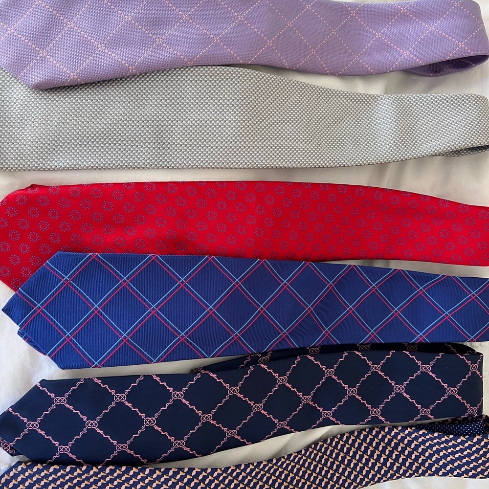 Thomas pink tie lot